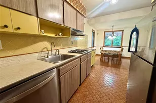 28 Euclid Ave, Dix Hills, NY 11746 - Photo 12