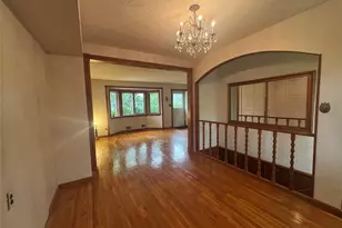 28 Euclid Ave, Dix Hills, NY 11746 - Photo 8