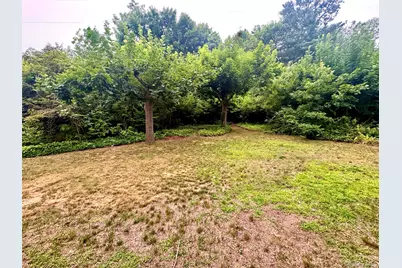 28 Euclid Avenue, Dix Hills, NY 11746 - Photo 32