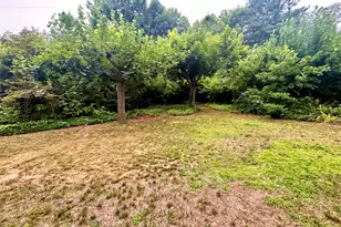 28 Euclid Ave, Dix Hills, NY 11746 - Photo 32