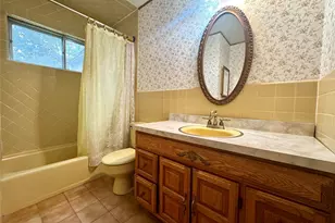 28 Euclid Ave, Dix Hills, NY 11746 - Photo 18