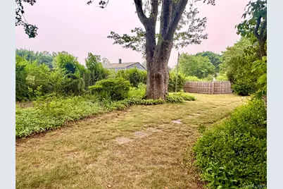28 Euclid Avenue, Dix Hills, NY 11746 - Photo 34
