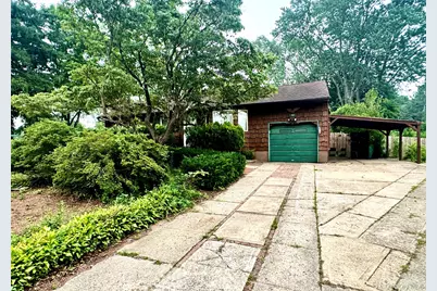 28 Euclid Avenue, Dix Hills, NY 11746 - Photo 2