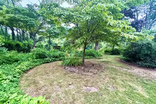 28 Euclid Ave, Dix Hills, NY 11746 - Photo 30