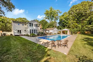 6 Marlon Ln, Hauppauge, NY 11788 - Photo 14