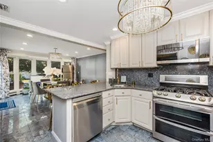 6 Marlon Ln, Hauppauge, NY 11788 - Photo 32