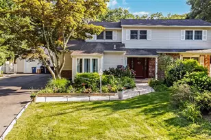 6 Marlon Ln, Hauppauge, NY 11788 - Photo 2