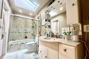 912 Whitehall Dr, Woodmere, NY 11581 - Photo 10