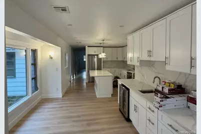 45 Old Field Road #D, Setauket, NY 11733 - Photo 2
