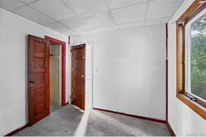 426 Riverleigh Avenue, Riverside, NY 11901 - Photo 34