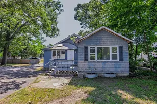 426 Riverleigh Ave, Riverside, NY 11901 - Photo 10