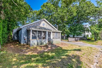 426 Riverleigh Avenue, Riverside, NY 11901 - Photo 4