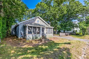 426 Riverleigh Ave, Riverside, NY 11901 - Photo 4