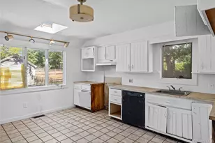 426 Riverleigh Ave, Riverside, NY 11901 - Photo 20
