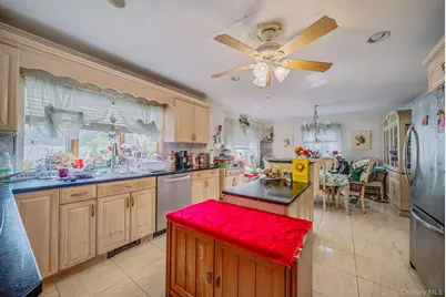 39 William Street, Smithtown, NY 11787 - Photo 18