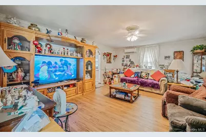39 William Street, Smithtown, NY 11787 - Photo 6