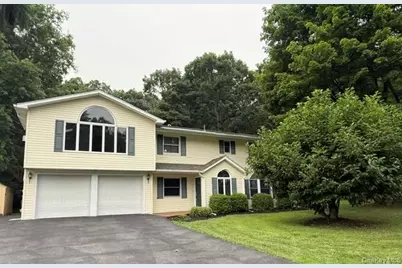 143 Pineview Avenue, Bardonia, NY 10954 - Photo 1