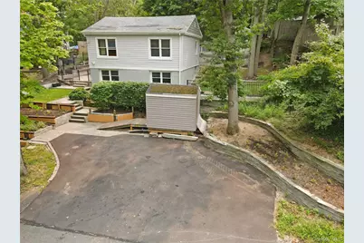 6 Southold Road, Sound Beach, NY 11789 - Photo 28