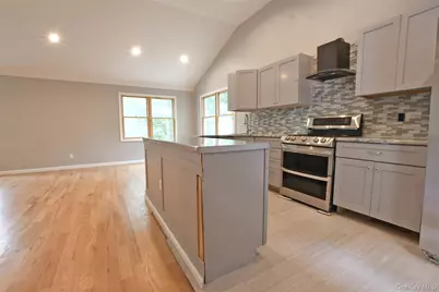 6 Southold Road, Sound Beach, NY 11789 - Photo 16