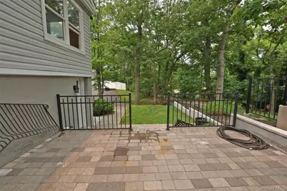 6 Southold Road, Sound Beach, NY 11789 - Photo 20