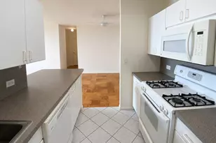270-10 Grand Central Pkwy, Floral Park, NY 11005 - Photo 8