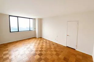 270-10 Grand Central Pkwy, Floral Park, NY 11005 - Photo 10