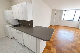 270-10 Grand Central Pkwy, Floral Park, NY 11005 - Photo 6