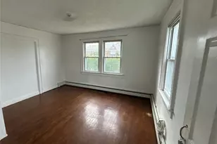 96 California Ave, Hempstead, NY 11550 - Photo 6