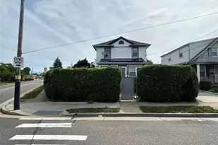 96 California Ave, Hempstead, NY 11550 - Photo 12