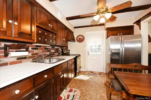 145 Benedict Ave, Valley Stream, NY 11580 - Photo 12