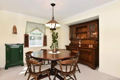 145 Benedict Avenue, Valley Stream, NY 11580 - Photo 10