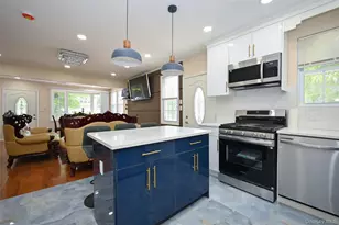 147-03 111th Ave, Jamaica, NY 11435 - Photo 10