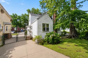 163-07 21st Ave, Whitestone, NY 11357 - Photo 20