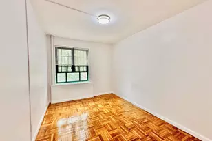 1705 Purdy St, Bronx, NY 10462 - Photo 8