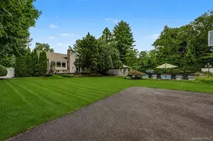 6 Field Daisy Ln, East Northport, NY 11731 - Photo 40