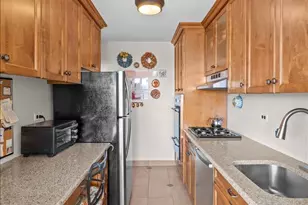 555 Kappock St, Bronx, NY 10463 - Photo 8