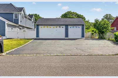 60 Steuben Boulevard, Nesconset, NY 11767 - Photo 2