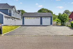 60 Steuben Blvd, Nesconset, NY 11767 - Photo 2