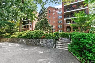 1360 Midland Ave, Bronxville, NY 10708 - Photo 2