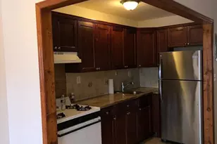 17225 91st Ave, Jamaica, NY 11432 - Photo 6