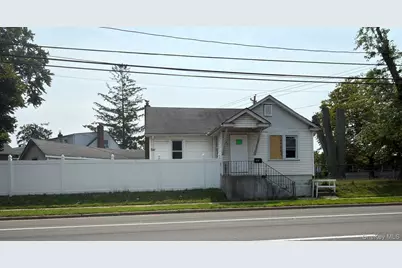 583 Straight Path, West Babylon, NY 11704 - Photo 1