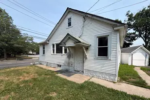 583 Straight Path, West Babylon, NY 11704 - Photo 2