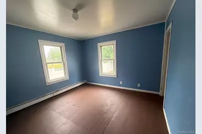 583 Straight Path, West Babylon, NY 11704 - Photo 12