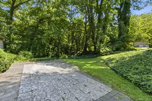 80 Nassau Dr, Great Neck, NY 11021 - Photo 6
