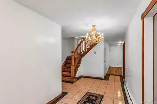 214 Park Ave, New Hyde Park, NY 11040 - Photo 6