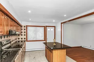 214 Park Ave, New Hyde Park, NY 11040 - Photo 14