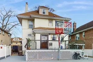 31-26 Buell St, East Elmhurst, NY 11369 - Photo 18