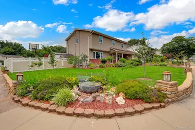 2 Fairhaven Drive, Wheatley Heights, NY 11798 - Photo 2