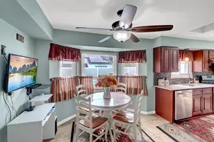 2 Fairhaven Dr, Wheatley Heights, NY 11798 - Photo 12