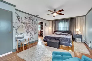 2 Fairhaven Dr, Wheatley Heights, NY 11798 - Photo 28